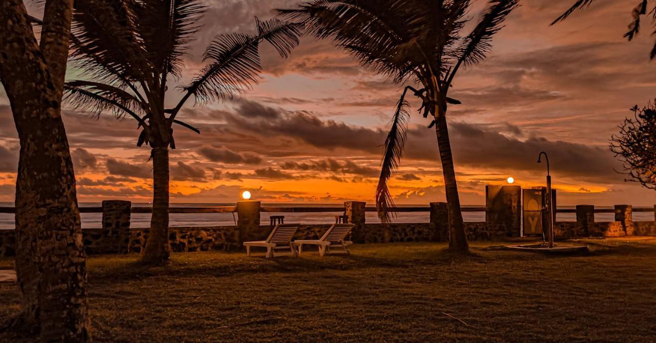 Nu-Vin Beach Hotel Ахангама Экстерьер фото