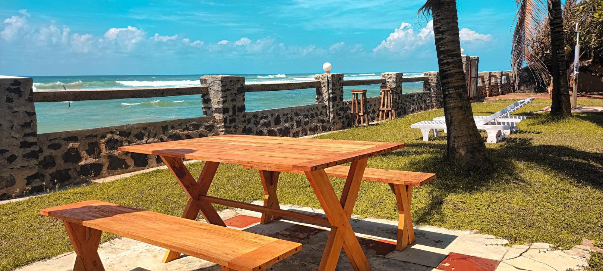 Nu-Vin Beach Hotel Ахангама Экстерьер фото