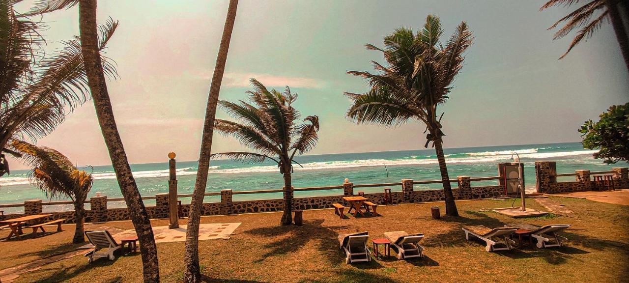 Nu-Vin Beach Hotel Ахангама Экстерьер фото